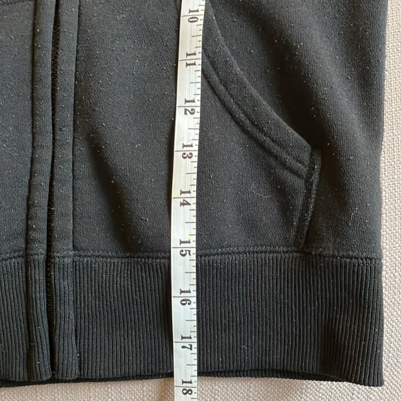 BDDW lady holding a bear head hoodie! - Picture 13 of 16